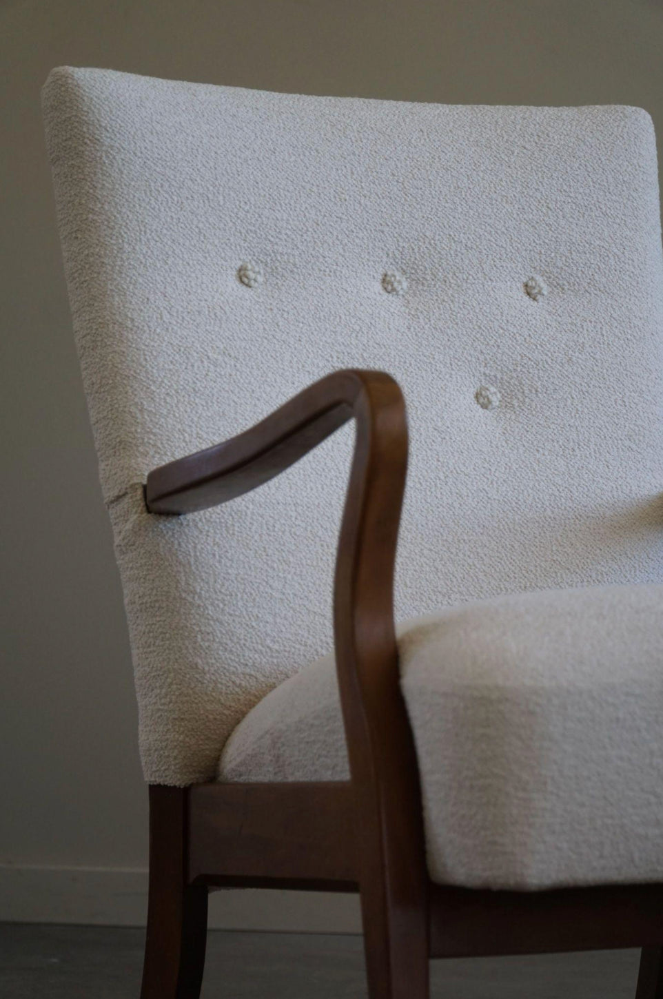 Set_of_2_Danish_Mid_Century_Modern_Lounge_Chairs_in_Bouclé_&_Beech,_1960s
