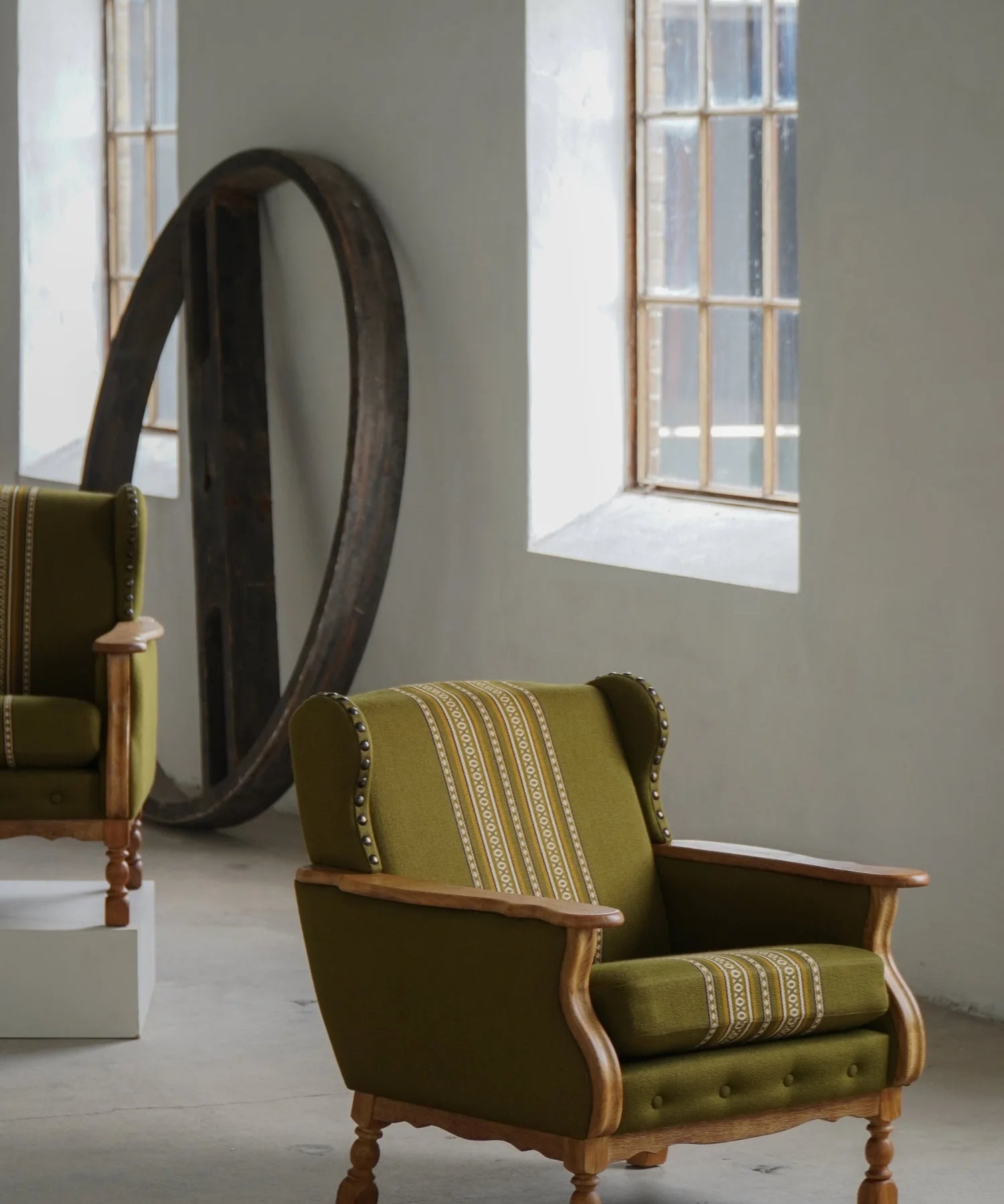 Set_of_2_Danish_Modern_Oak_Lounge_Chairs,_Denmark,_1950s
