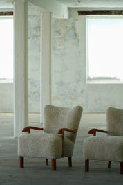 Set_of_2_Danish_Modern_Oak_Lounge_Chairs_with_Shearling_Lambswool,_Denmark,_1950s