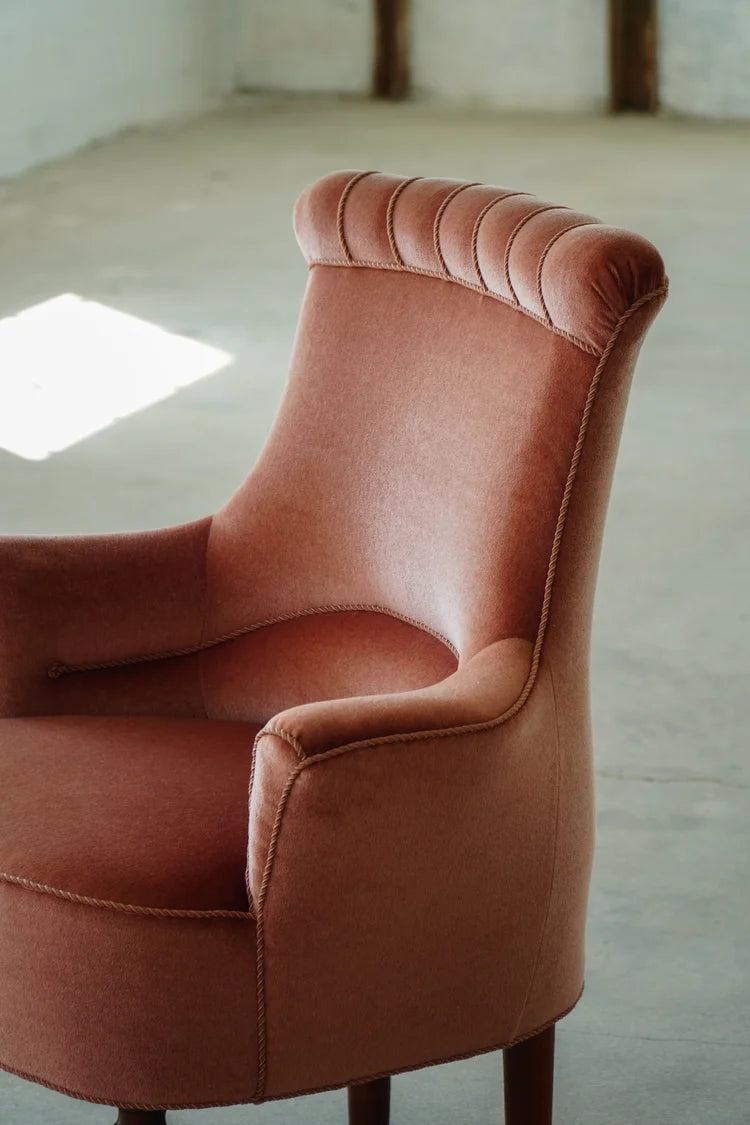 Set_of_2_Danish_Modern_Wingback_Lounge_Armchairs_in_Pink_Velour,_Denmark,_1940s