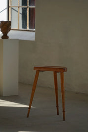 Set_of_2_Danish_Tripod_Bar_Stools_in_Solid_Pine