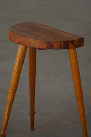 Set_of_2_Danish_Tripod_Bar_Stools_in_Solid_Pine