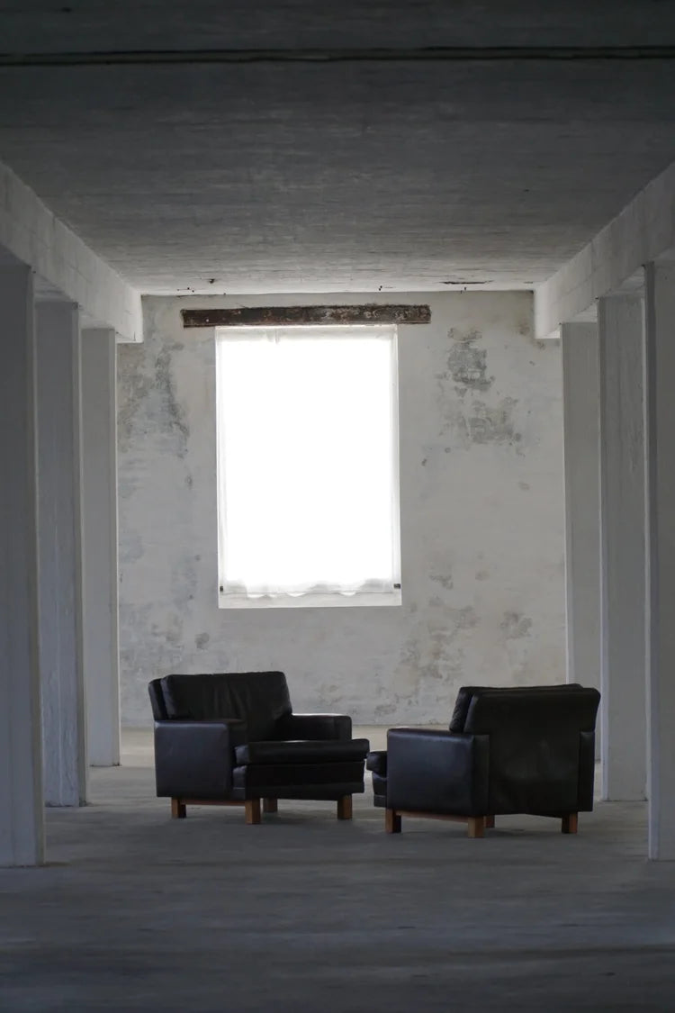Set_of_2_Dark_Brown_Lounge_Chairs,_Scandinavian_Mid_Century_Style