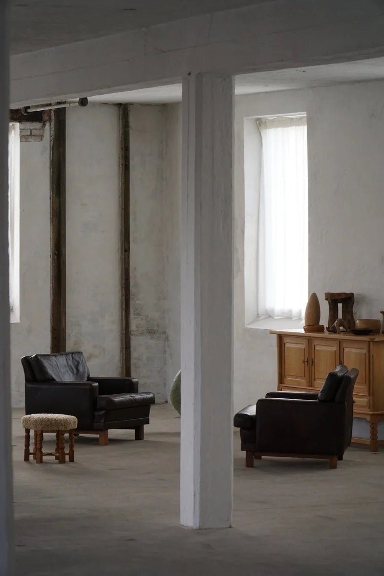 Set_of_2_Dark_Brown_Lounge_Chairs,_Scandinavian_Mid_Century_Style