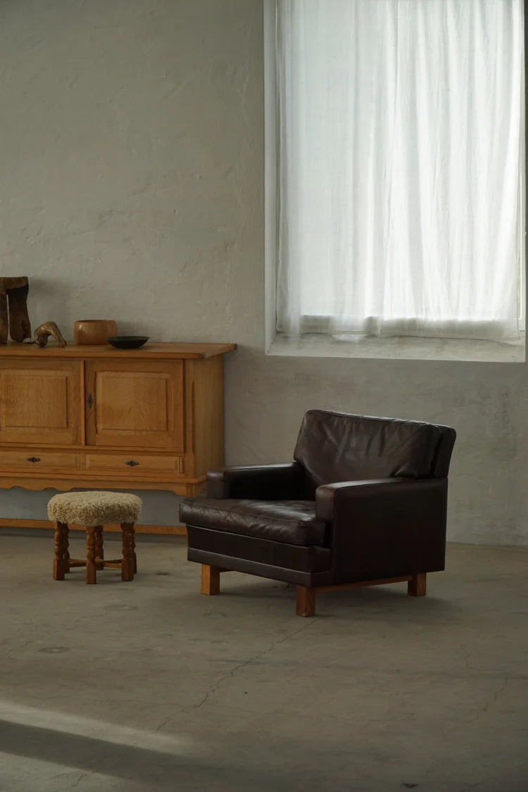 Set_of_2_Dark_Brown_Lounge_Chairs,_Scandinavian_Mid_Century_Style