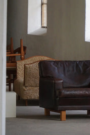 Set_of_2_Dark_Brown_Lounge_Chairs,_Scandinavian_Mid_Century_Style