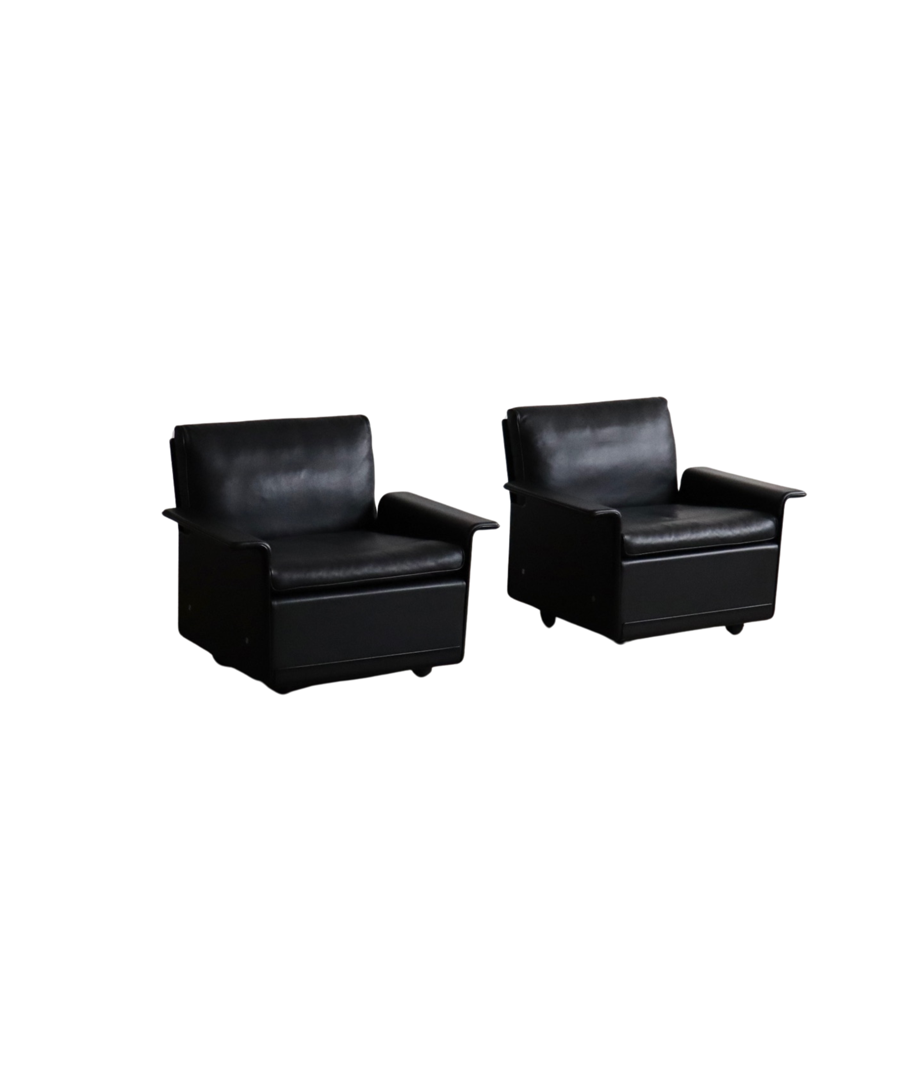 Set_of_2_Dieter_Rams_Model_620_Lounge_Chairs_in_Black_Leather_for_Vitsœ,_1980s