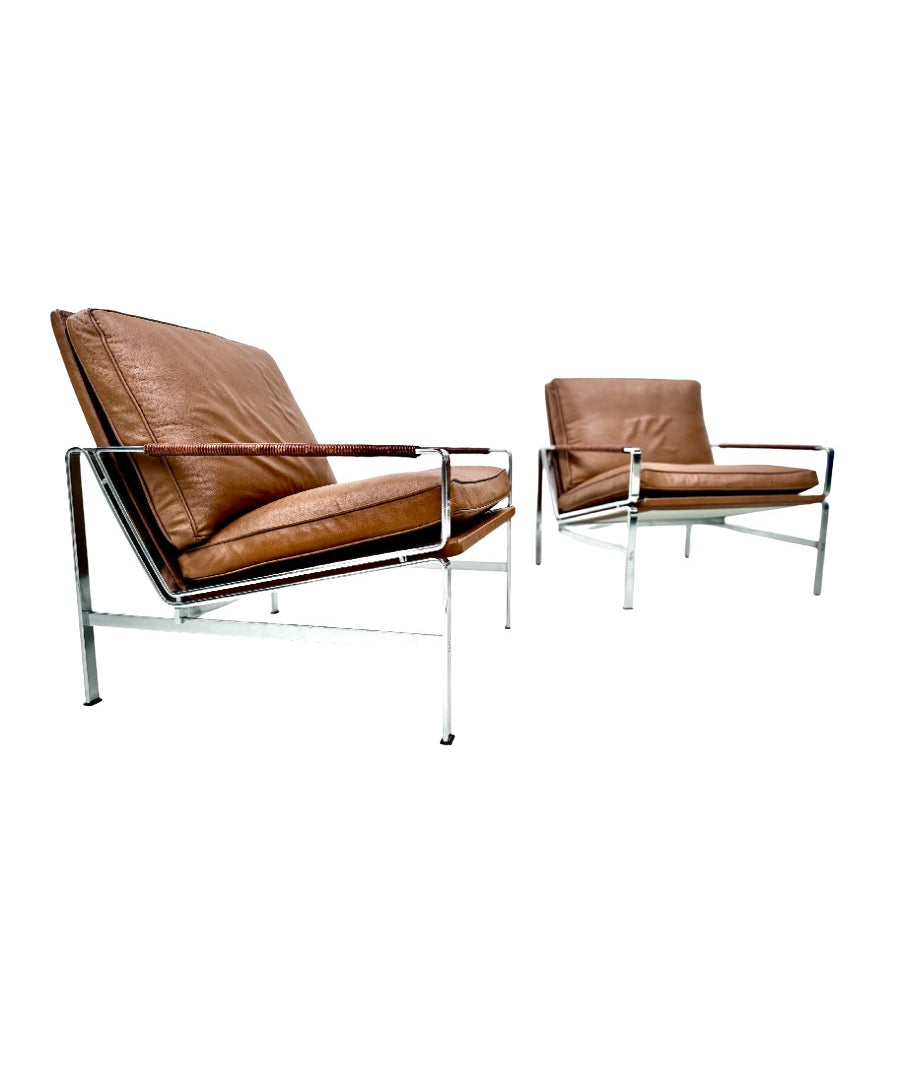 Set_of_2_FK-6720_lounge_chairs_by_Fabricius_&_Kastholm,_1960s_Denmark