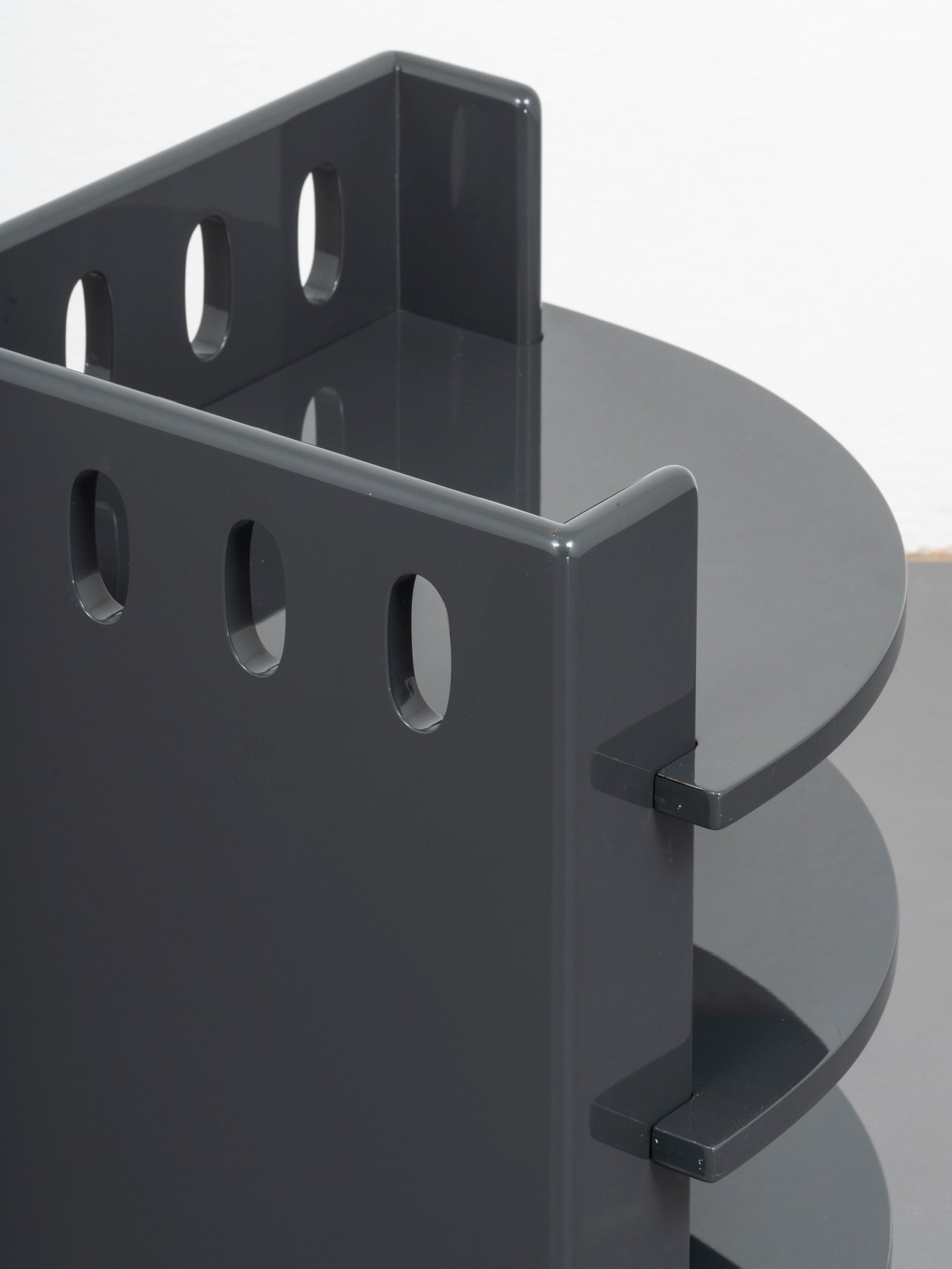 Set_of_2_Gardella_'Corinna'_Nightstands_for_MisuraEmme,_Italy,_1980s