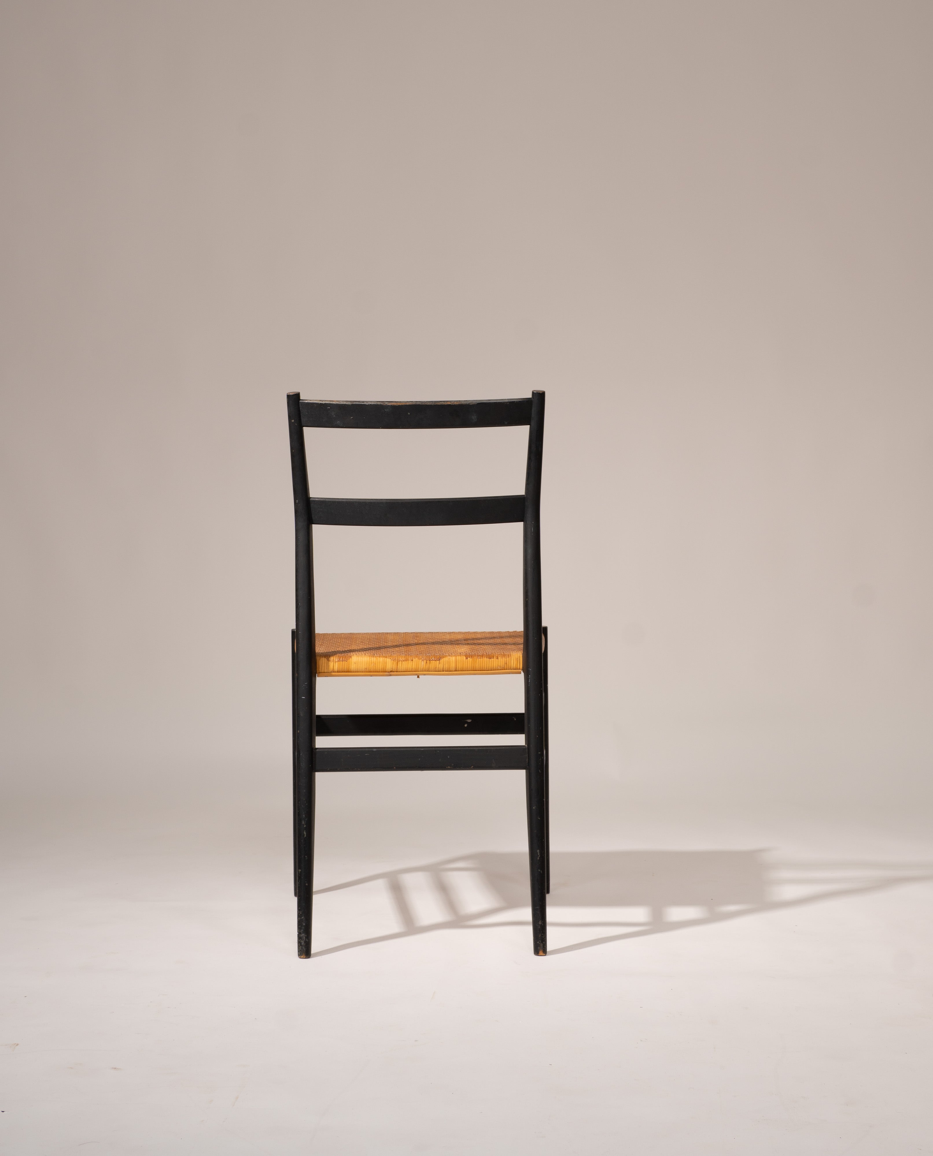 Set_of_2_Gio_Ponti_“Superleggera”_Chairs_for_Cassina,_Italy,_1957