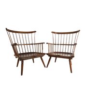 Set_of_2_Handcrafted_English_Windsor_Lounge_Chairs,_High_Wycombe,_1960s