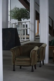 Set_of_2_‘Hell’_Lounge_Chairs_in_Green_Velvet