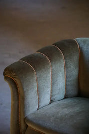 Set_of_2_‘Hell’_Lounge_Chairs_in_Green_Velvet