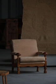 Set_of_2_Henning_Kjærnulf_Armchairs_in_Oak_and_Alcantara,_Danish_Modern_Design