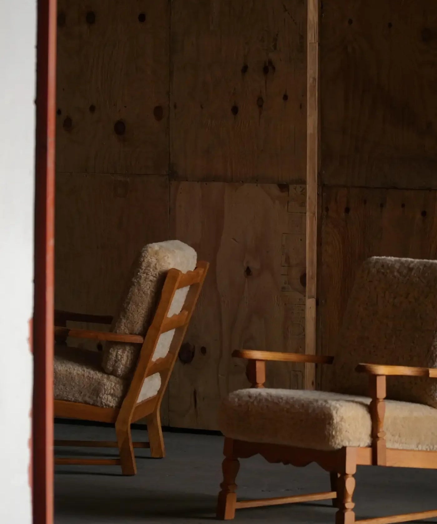 Set_of_2_Henning_Kjærnulf_Danish_Modern_Lounge_Chairs_in_Oak_and_Lambswool,_1960s
