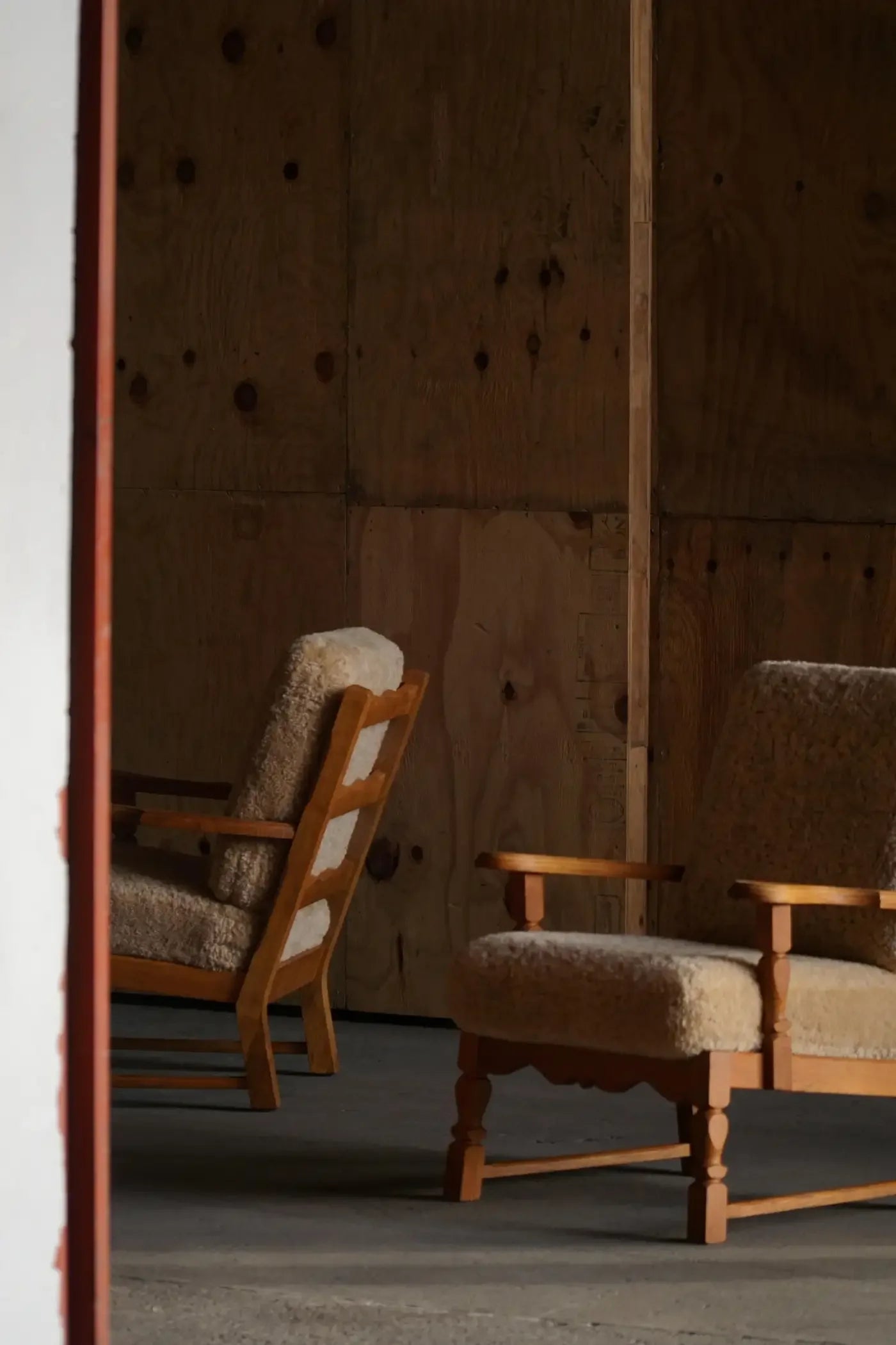 Set_of_2_Henning_Kjærnulf_Danish_Modern_Lounge_Chairs_in_Oak_and_Lambswool,_1960s
