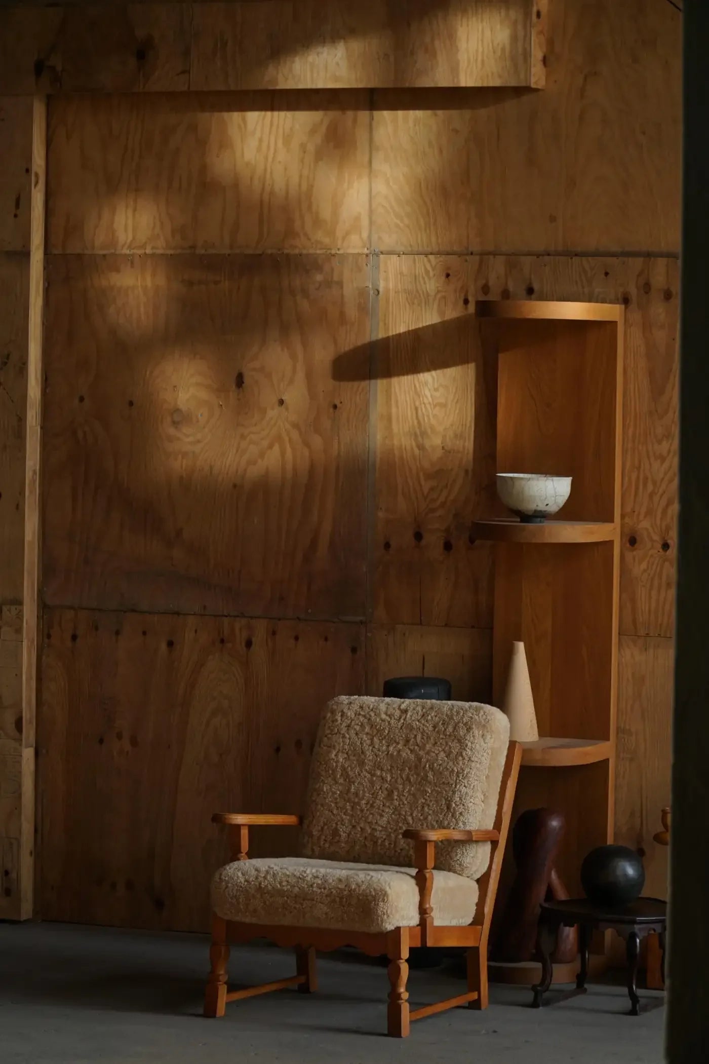 Set_of_2_Henning_Kjærnulf_Danish_Modern_Lounge_Chairs_in_Oak_and_Lambswool,_1960s