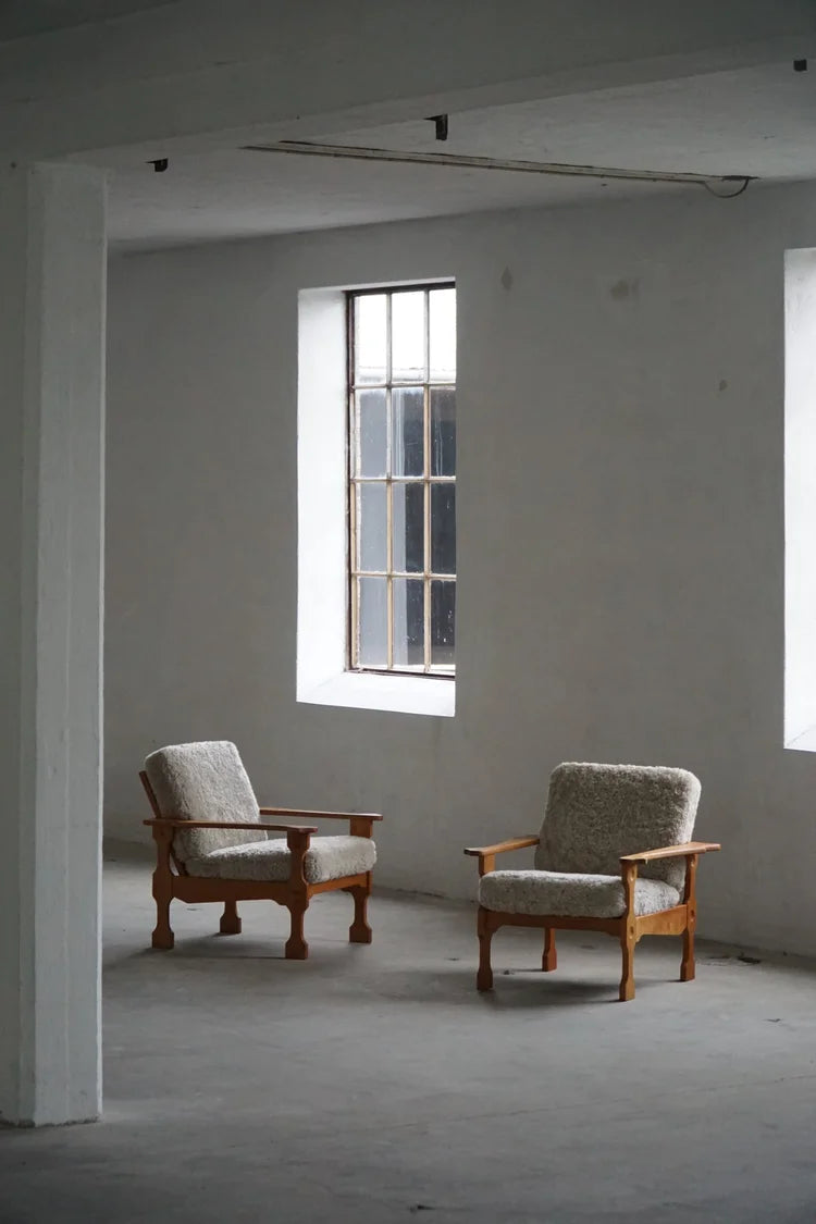 Set_of_2_Henning_Kjærnulf_Lounge_Chairs_in_Lambswool,_Danish_Modern_Design