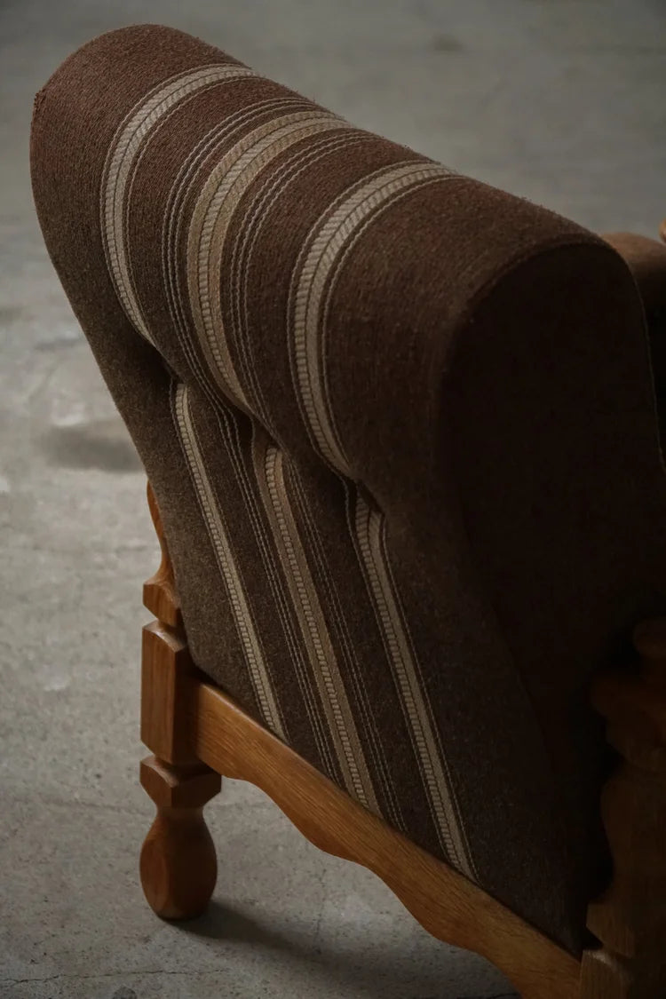 Set_of_2_Henning_Kjærnulf_Lounge_Chairs_in_Oak_and_Wool,_Danish_Modern_Design