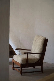 Set_of_2_Highback_Lounge_Chairs_in_Oak_&_Lambswool_in_Danish_Modern,_1950s