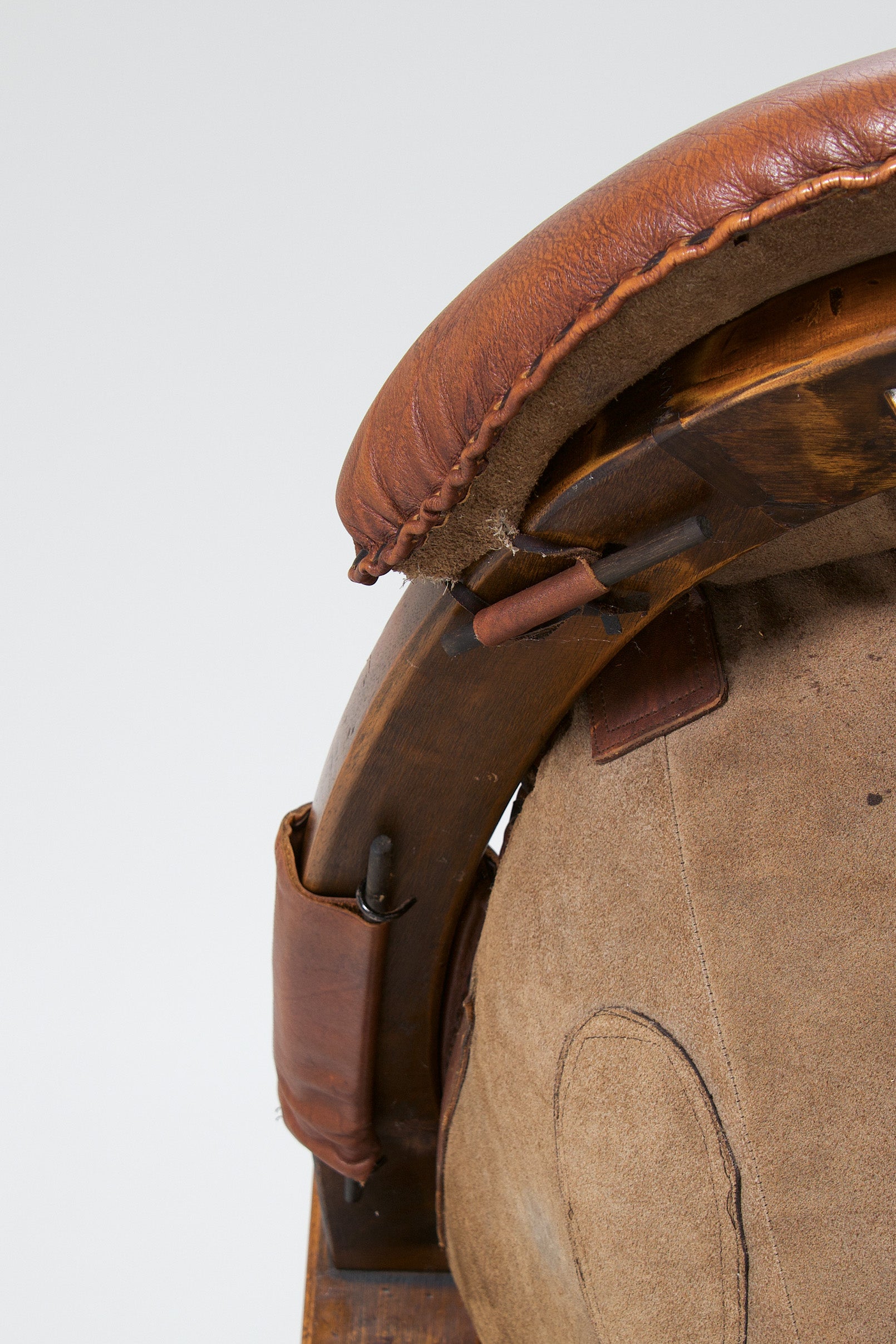 Set_of_2_Italian_Brutalist_lounge_chairs_by_Luciano_Frigerio