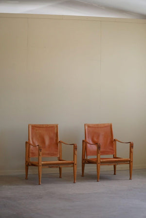 Set_of_2_Kaare_Klint_Safari_Chairs_in_Ash_and_Leather_for_Rud_Rasmussen,_Denmark_1960s