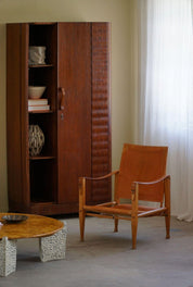 Set_of_2_Kaare_Klint_Safari_Chairs_in_Ash_and_Leather_for_Rud_Rasmussen,_Denmark_1960s