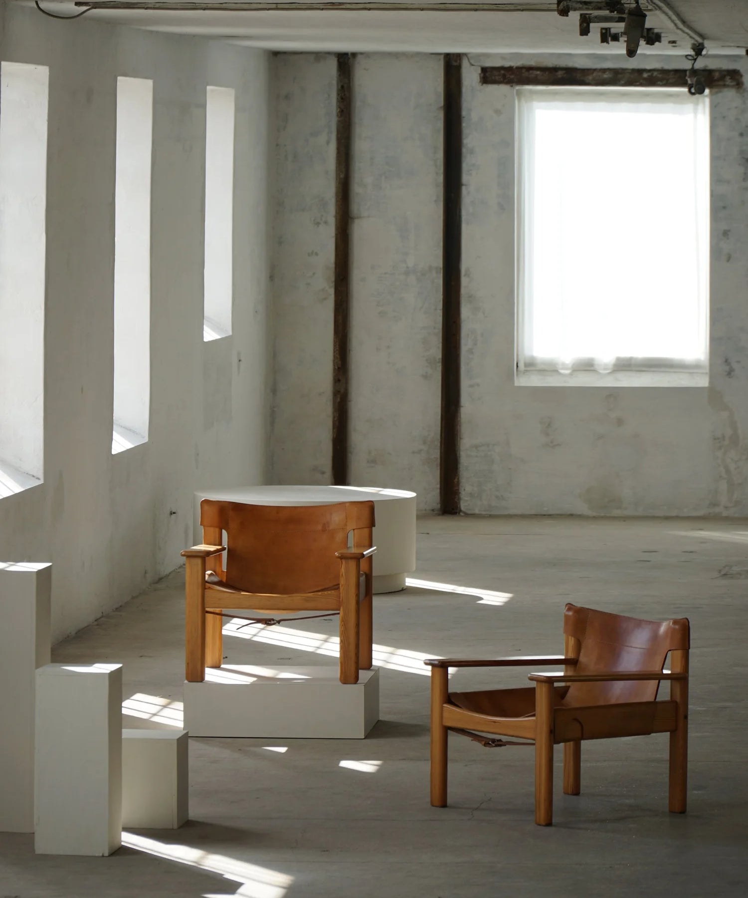 Set_of_2_Karin_Mobring_Armchairs_in_Pine_and_Leather,_Sweden_1970s