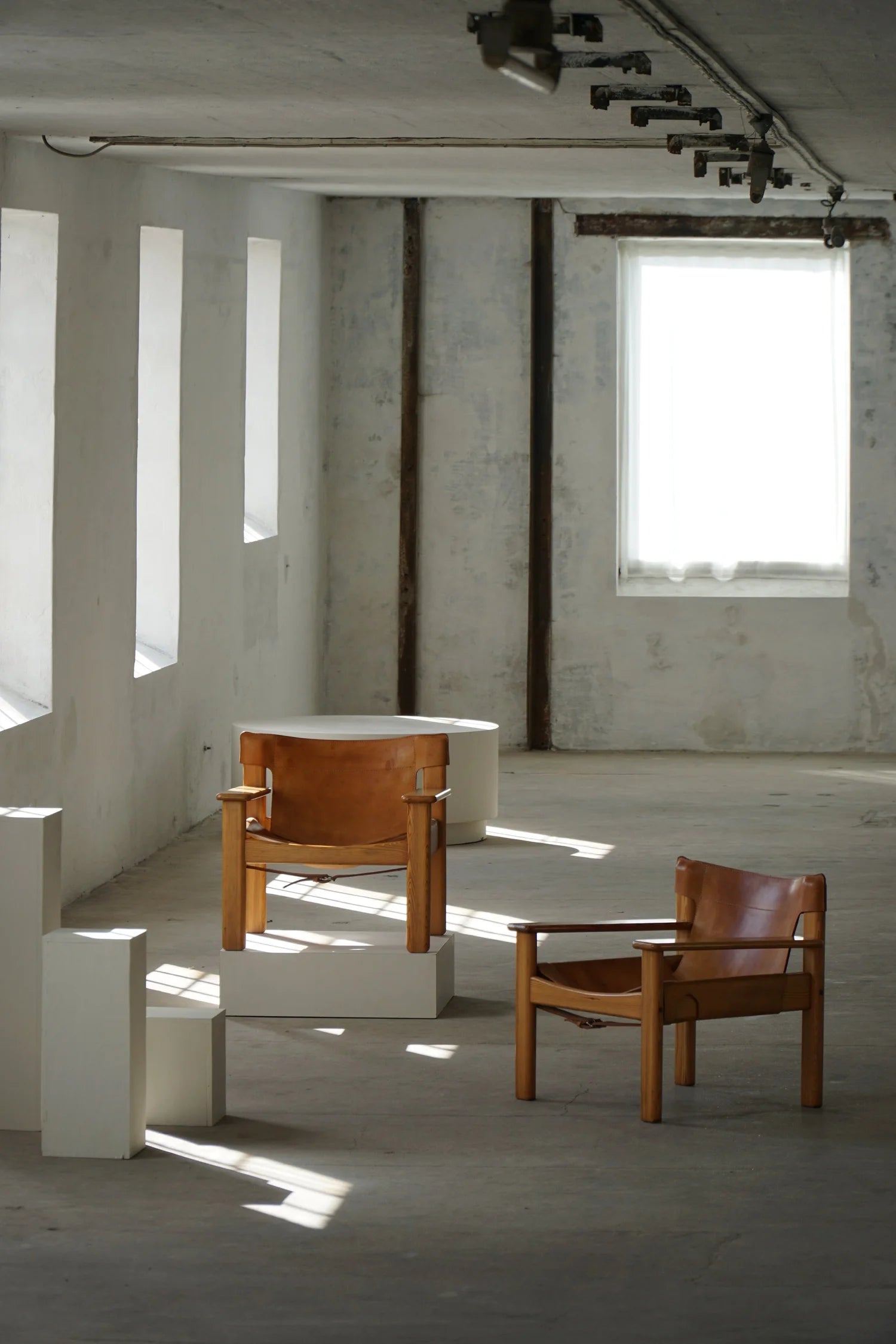 Set_of_2_Karin_Mobring_Armchairs_in_Pine_and_Leather,_Sweden_1970s