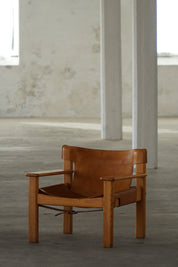 Set_of_2_Karin_Mobring_Armchairs_in_Pine_and_Leather,_Sweden_1970s