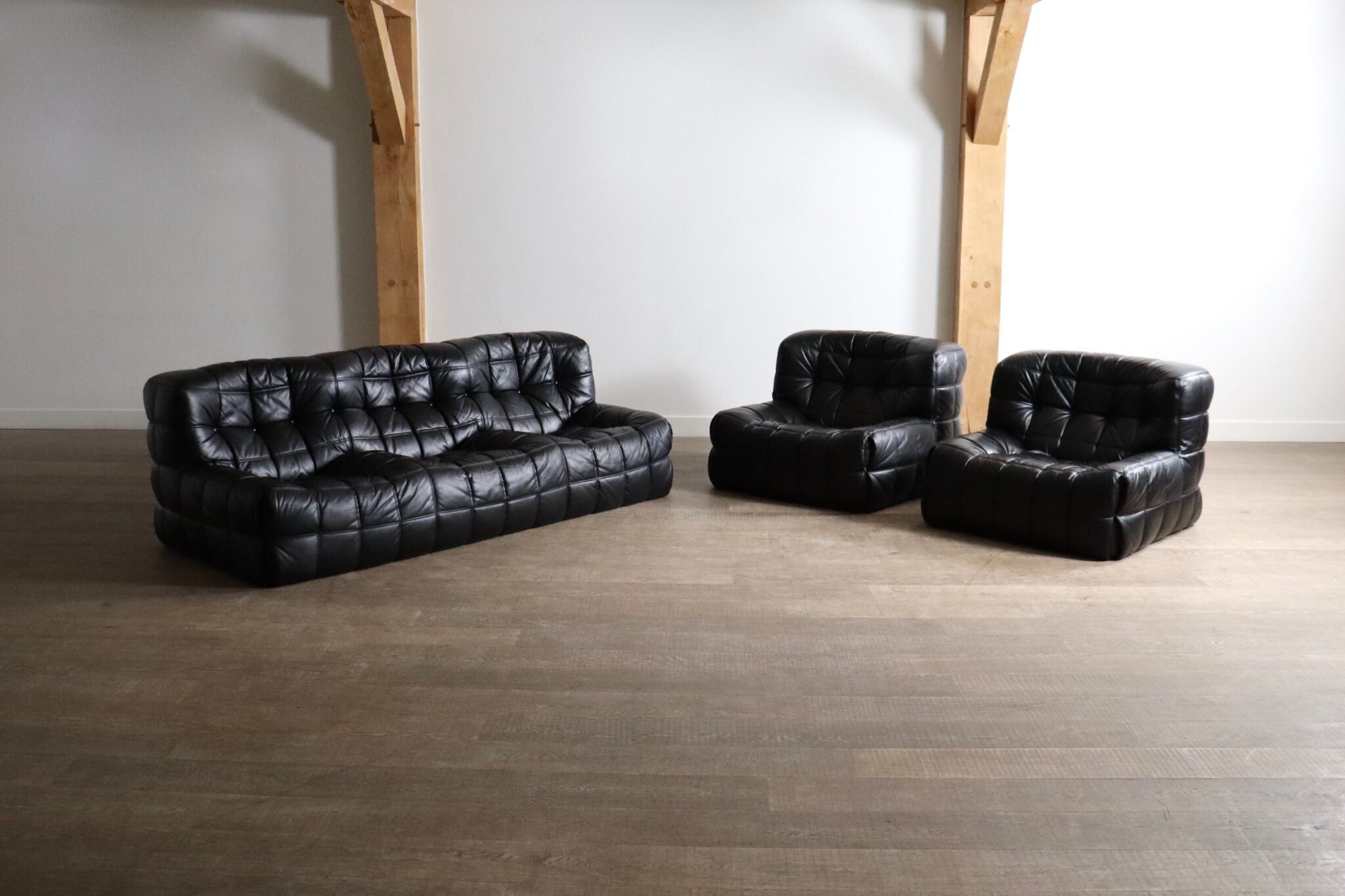 Set_of_2_Kashima_Lounge_Chairs_by_Michel_Ducaroy_for_Ligne_Roset,_Black_Leather,_1970s_French_Design
