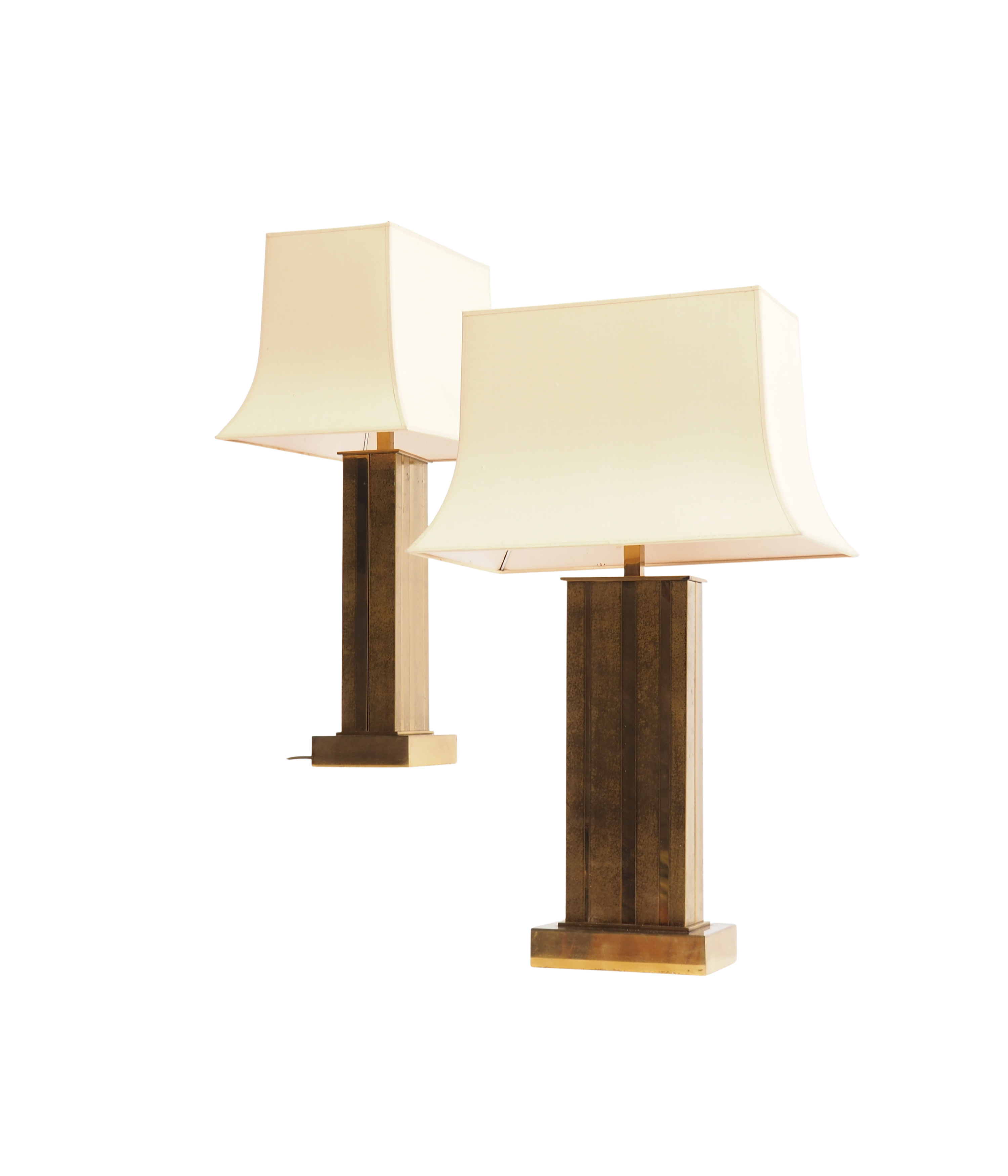 Set_of_2_Large_Willy_Daro_Table_Lamps_in_Brass_with_Canvas_Shades,_Belgium,_1970s