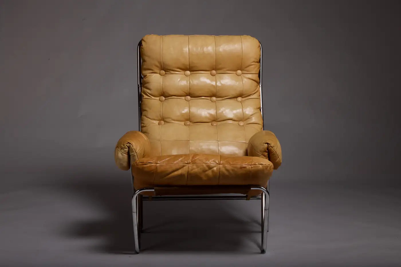 Set_of_2_Leather_Lounge_Chairs_Tubular_Frame_from_1960s_Norway