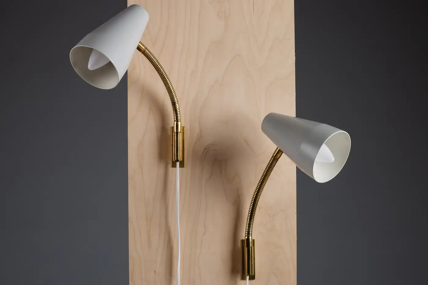 Set_of_2_Lisa_Johansson-Pape_Adjustable_Wall_Sconces_for_ORNO,_1960s,_Finland