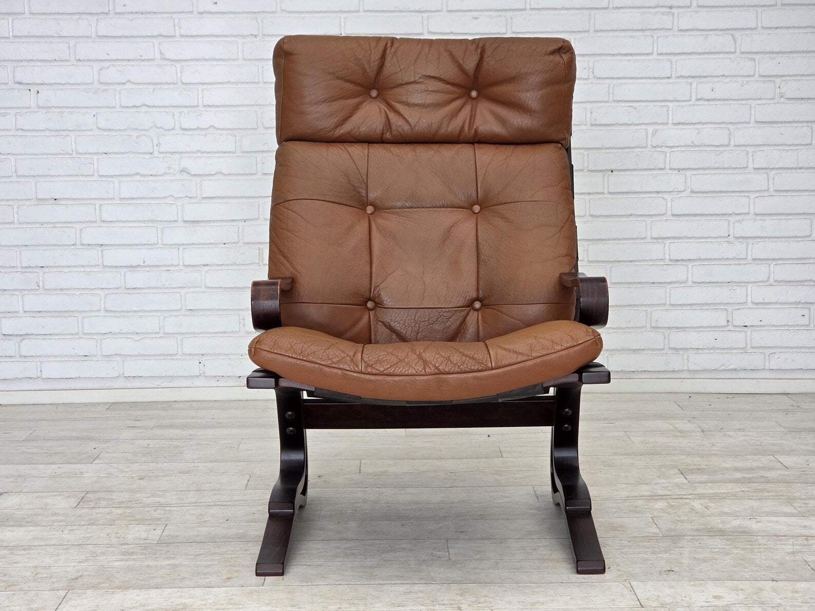 Set_of_2_Lounge_Chairs_by_Else_Poulsson_and_Footstool,_1970s_Norway