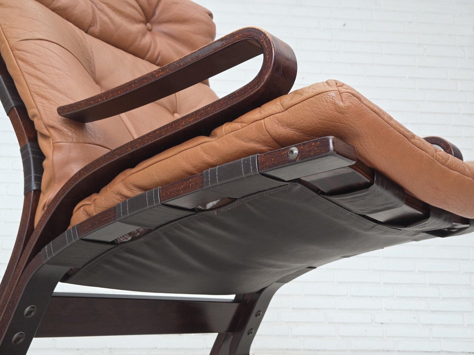 Set_of_2_Lounge_Chairs_by_Else_Poulsson_and_Footstool,_1970s_Norway