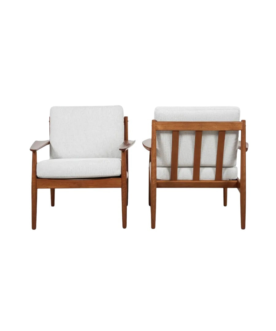 Set_of_2_Midcentury_easy_chairs_by_Arne_Vodder_for_Glostrup_1960s