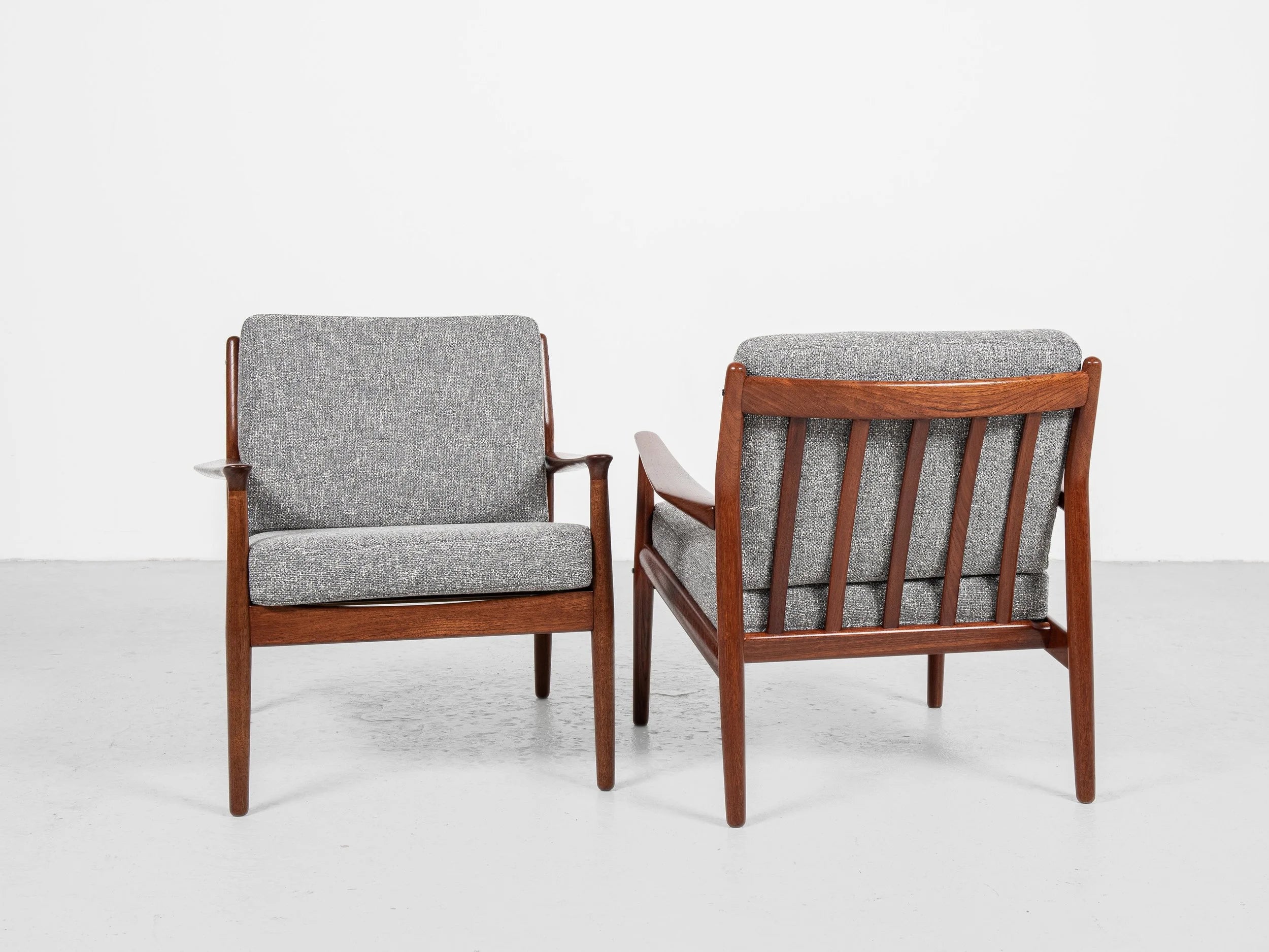 Set_of_2_Midcentury_easy_chairs_in_teak_by_Svend_Aage_Eriksen_for_Glostrup_1960s