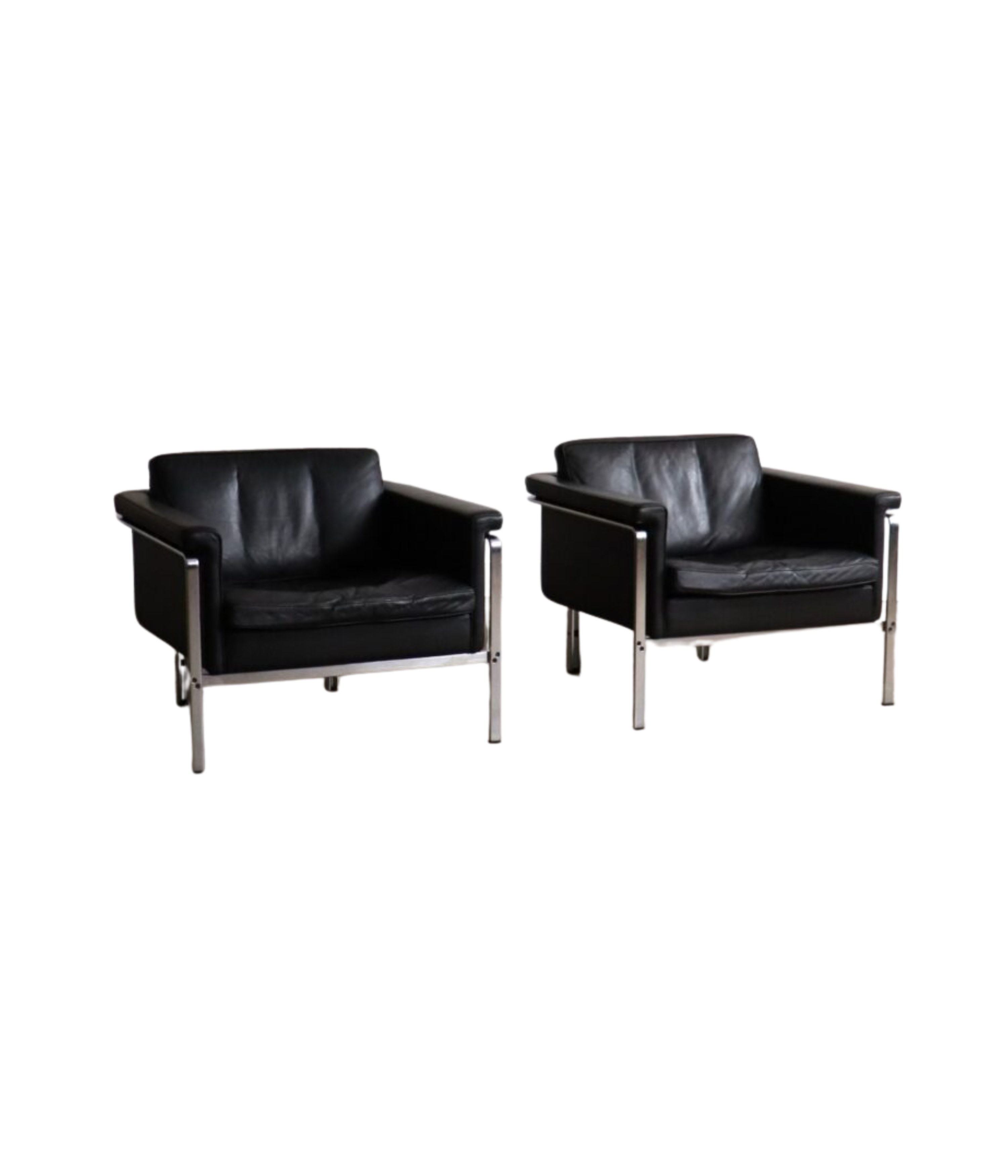 Set_of_2_Model_6912_Lounge_Chairs_by_Horst_Brüning_for_Kill_International,_Black_Leather,_Germany,_1967