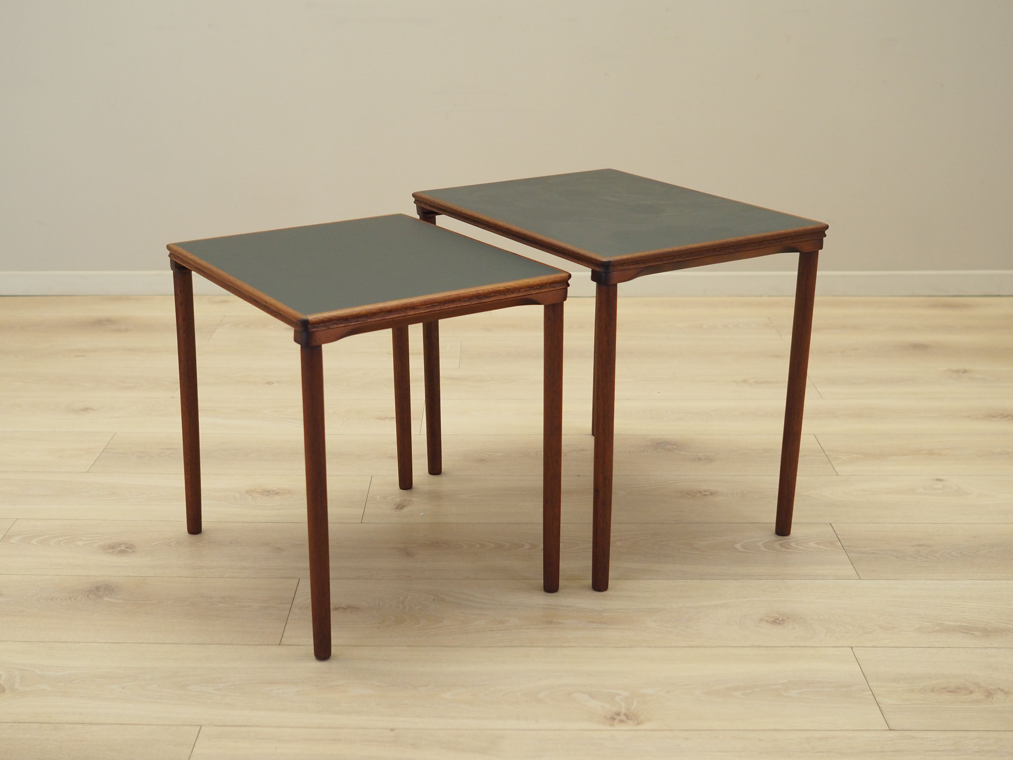 Set_of_2,_Nest_Of_Teak_Tables,_Teak_Veneer,_1970s,_Denmark
