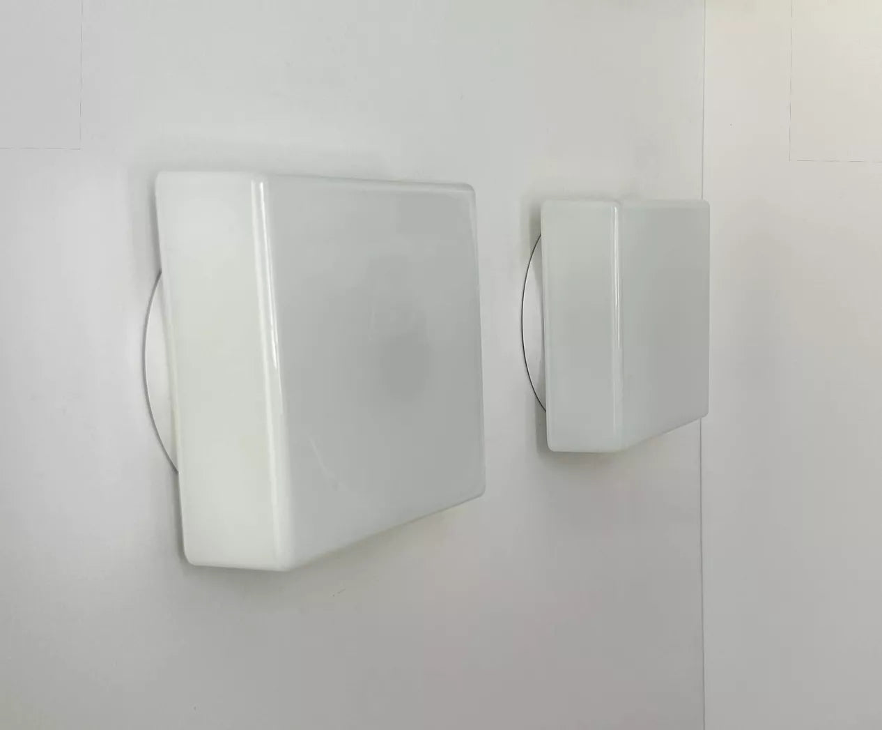 Set_of_2_Opaline_Glass_Wall_Sconces_by_Lita,_France_1970s