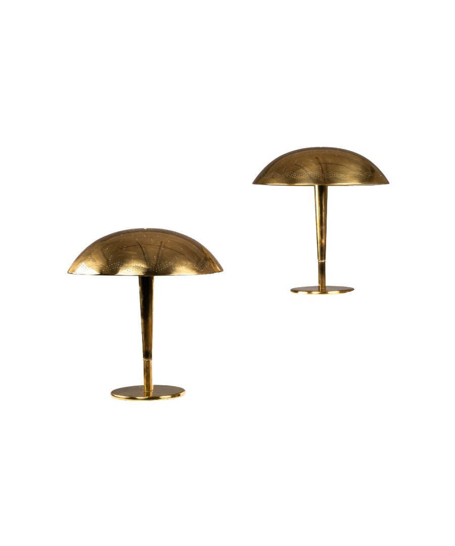 Set_of_2_Paavo_Tynell_1940s_“Umbrella”_model_5061,_Taito_Oy,_Finland