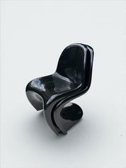 Set_of_2_Panton_Verner_Fibreglass_S_Chairs_in_Black_for_Herman_Miller,_W._Germany_1971