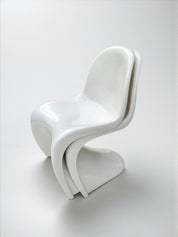 Set_of_2_Panton_Verner_Fibreglass_S_Chairs_in_White_for_Herman_Miller,_W._Germany_1973