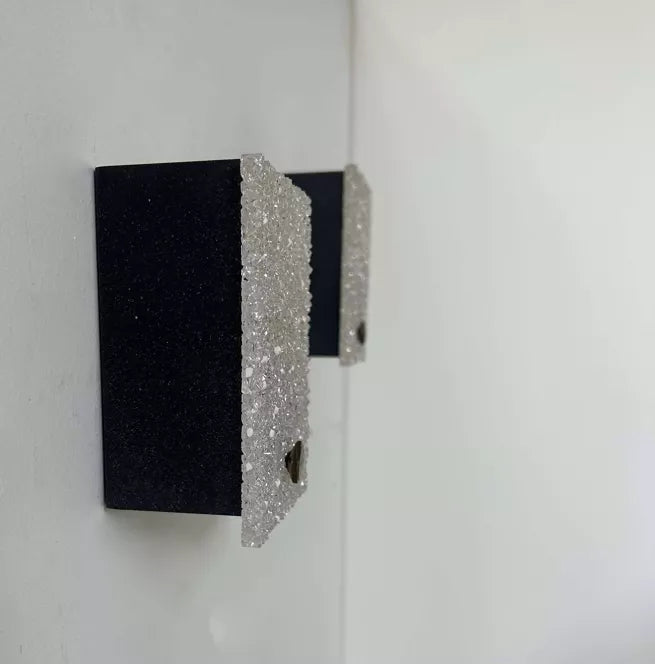 Set_of_2_Perspex_and_Black_Lacquered_Metal_Wall_Sconces,_France_1960s