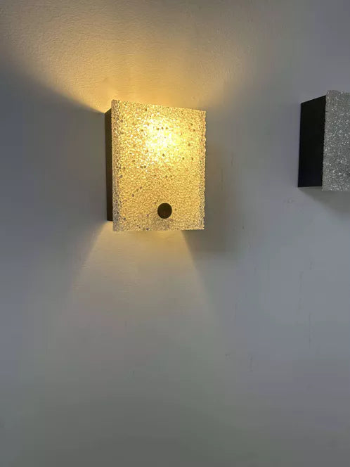 Set_of_2_Perspex_and_Black_Lacquered_Metal_Wall_Sconces,_France_1960s