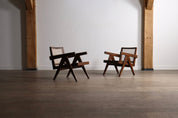 Set_of_2_Pierre_Jeanneret_PJ-SI-29-A_“Fauteuil_en_Teck”_Lounge_Chairs,_Chandigarh,_1955
