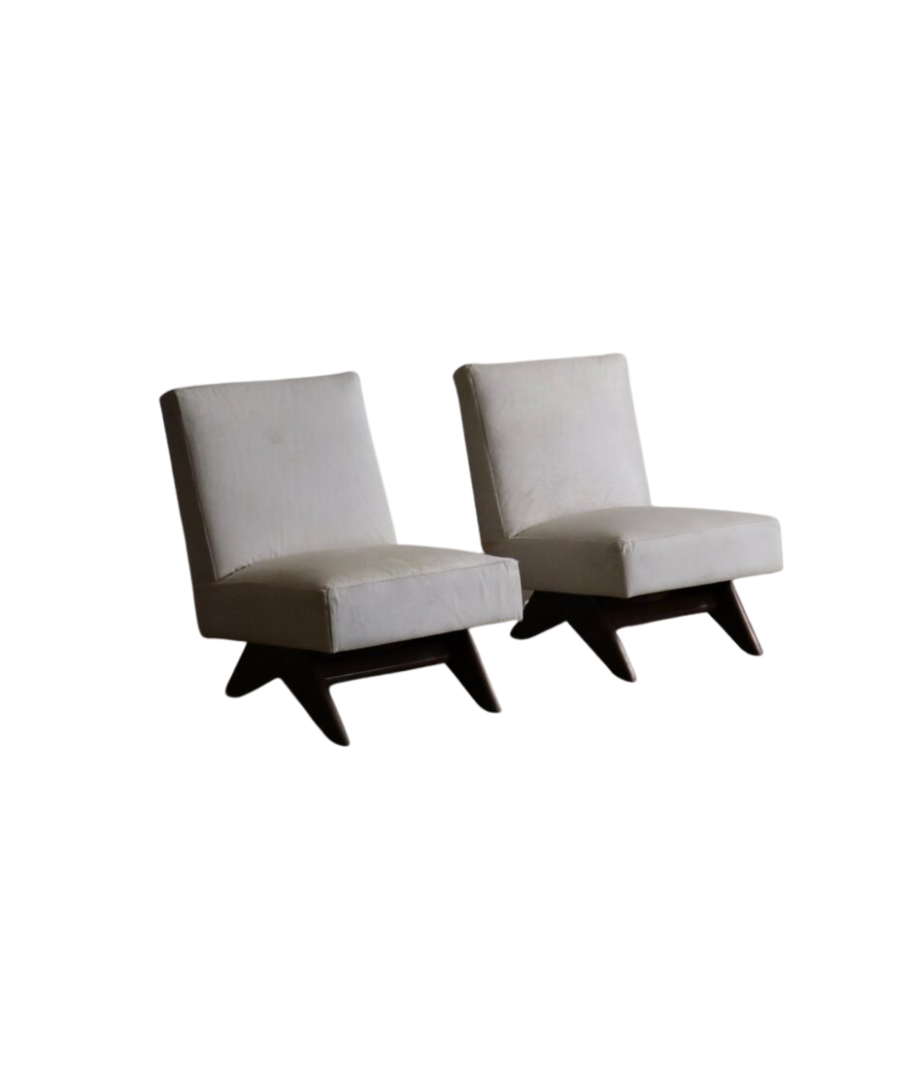Set_of_2_Pierre_Jeanneret_PJ-SI-36-A_“Fireside”_Chairs,_Chandigarh,_India,_1966