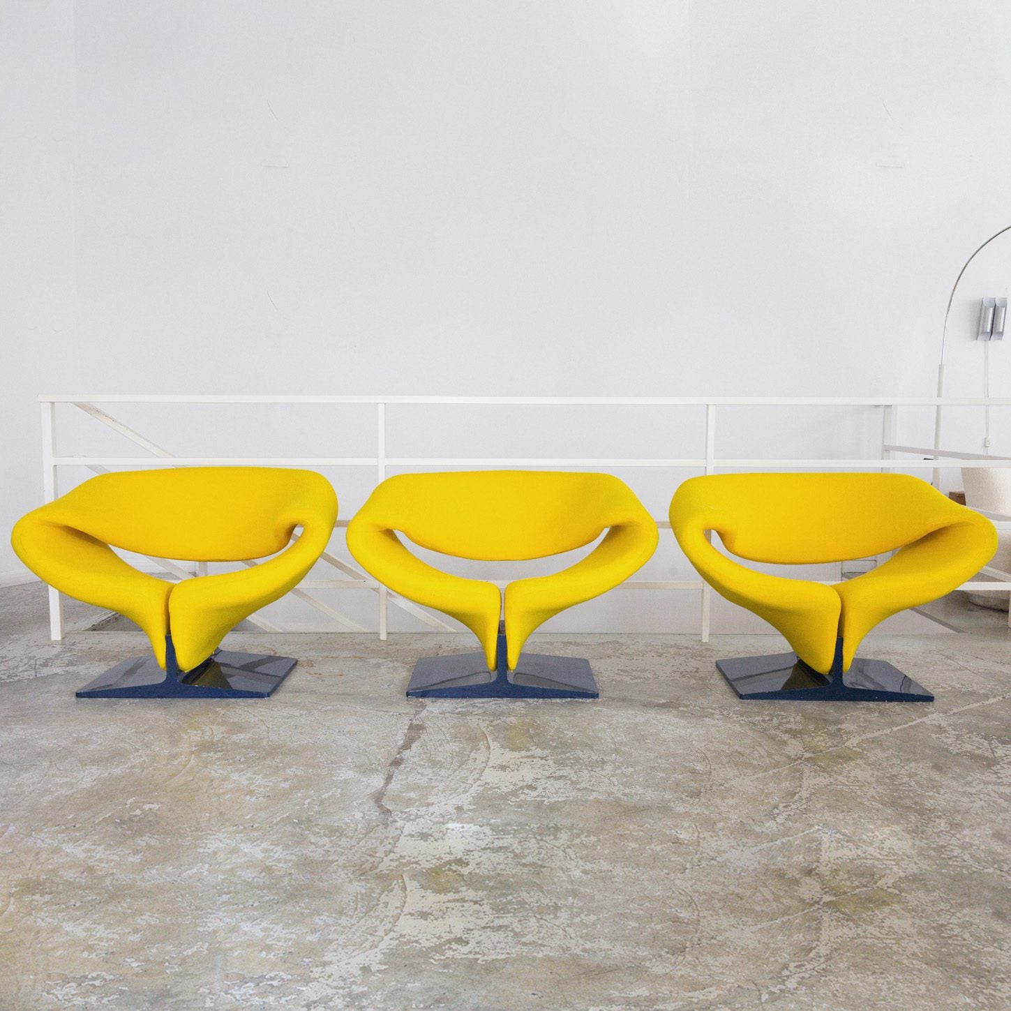 Set_of_2_Ribbon_Armchairs_by_Pierre_Paulin