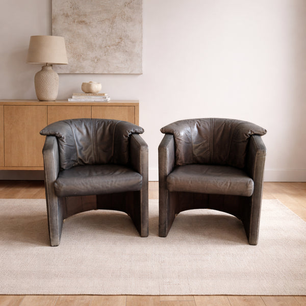 Set_of_2_Rolf_Benz_390_Leather_Club_Chairs_in_Grey